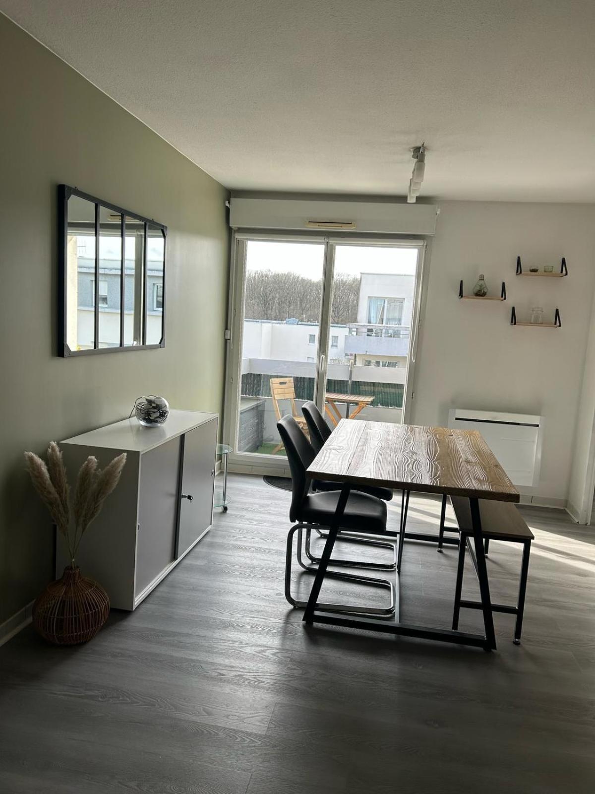 Appartement T3 Proche Circuit Du Mans Allonnes  エクステリア 写真